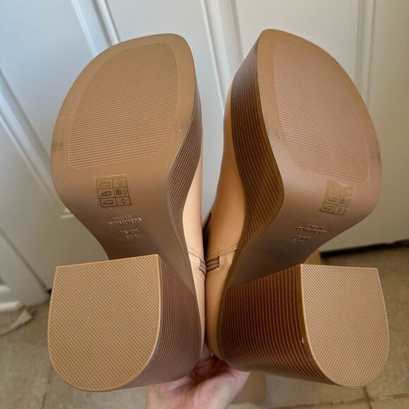 urban outfitters boots UO Noreen Tall Platform Boot size 10 eu 41 in honey heels - Picture 4 of 7